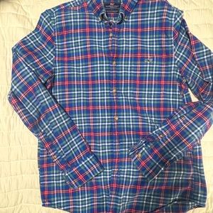 Size M- Vineyard Vine- perfect condition